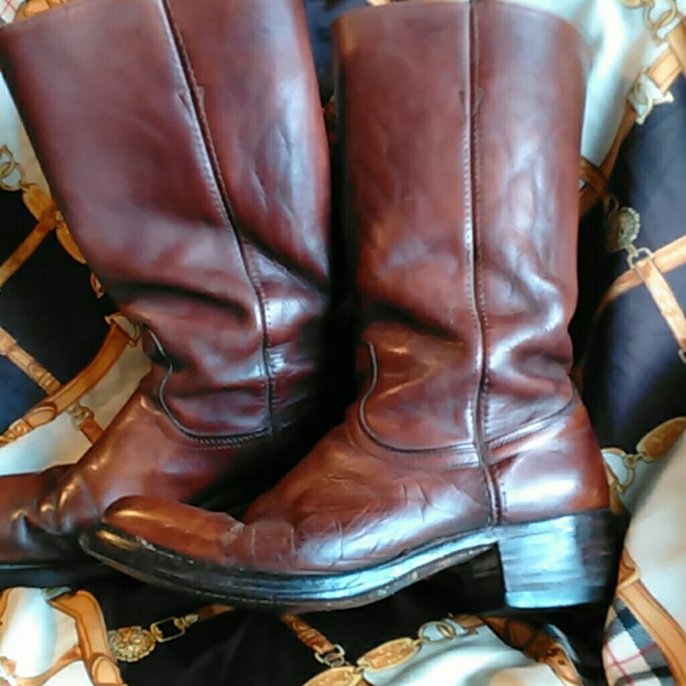 VINTAGE CAT'S PAW BOOTS
